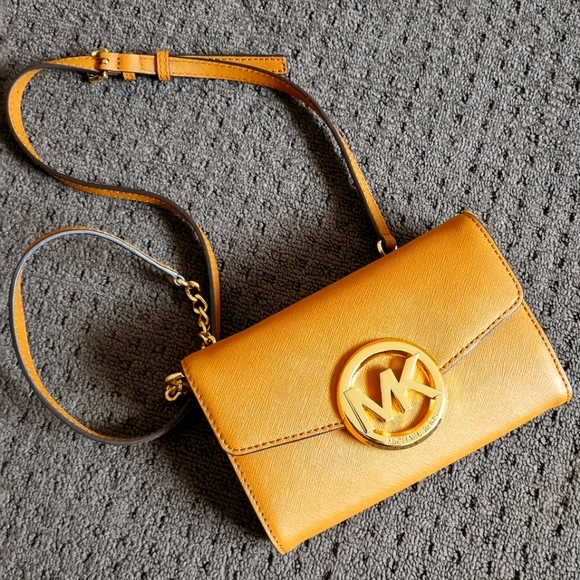 Michael Kors Handbags - Micheal Kors bag